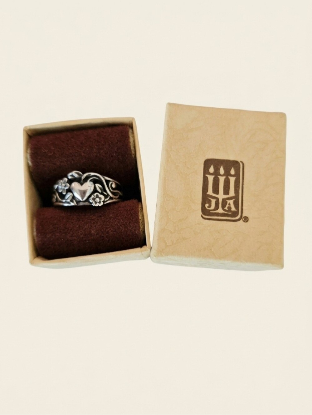 James Avery Vintage 1985 Retired Heart Flower Ring Size 5.5 w/ Orig Box